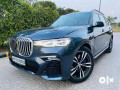 bmw-x7-2021-small-1